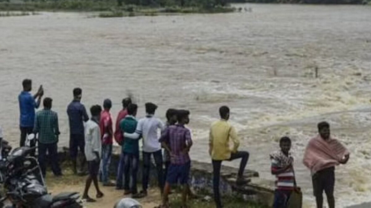 Odisha Flood Situation Grim; CM Patnaik Asks Officials to Ensure Zero Casualty as 2 Lakh People Affected