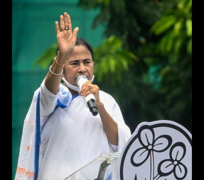 bengal-cm-mamata-says-powers-being-seized-by-a-section-may-lead-to-presidential-form-of-govt