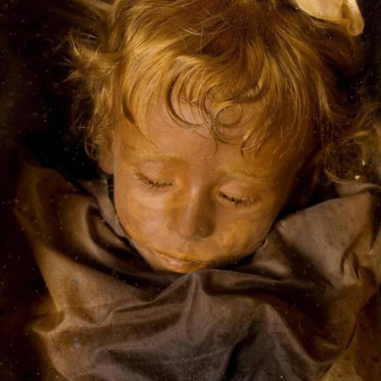 Little Girl Who Died 100 Years Ago is Said to Be World's 'Most Beautiful'  Mummy - News18