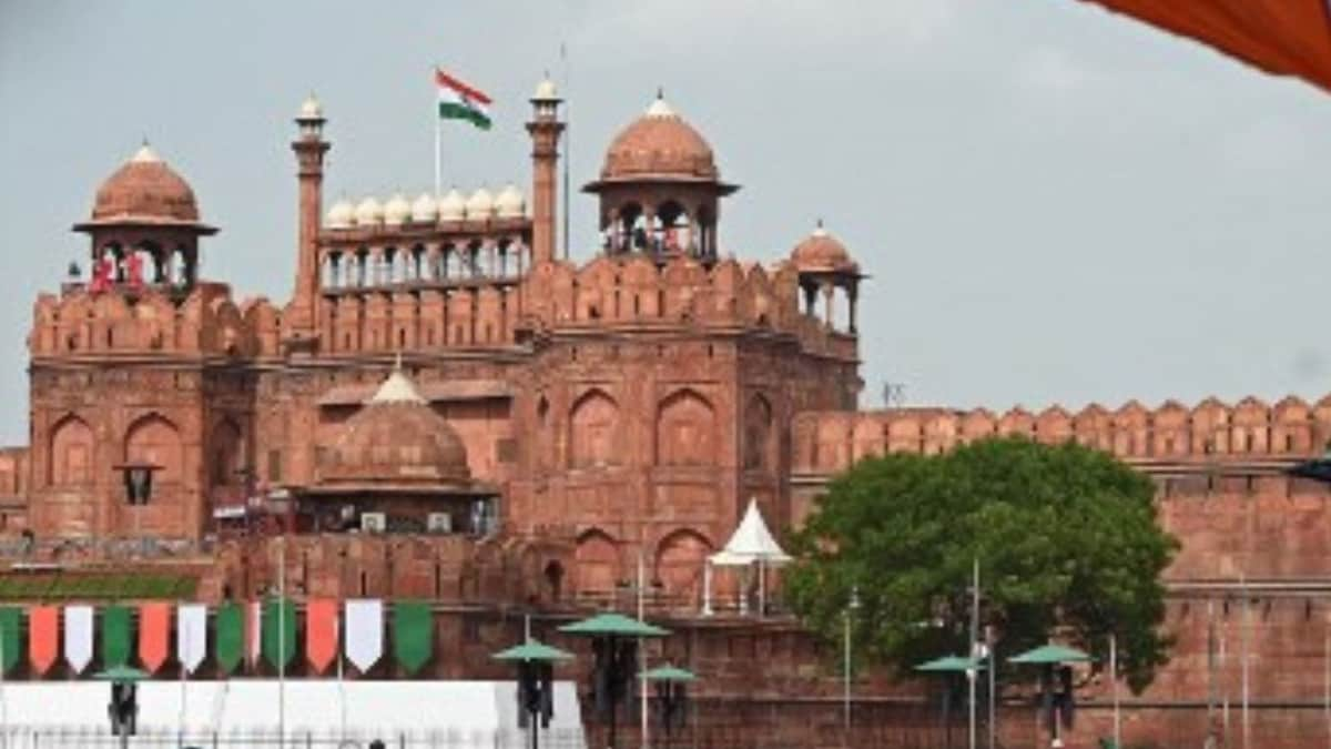 Fatehpur Sikri to Gandhi's Birthplace: Sites Where ASI Will Hoist Tricolour on Independence Day