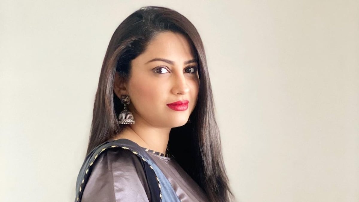 Saath Nibhana Saathiya's Rashi Ben Aka Rucha Hasabnis Announces Second Pregnancy