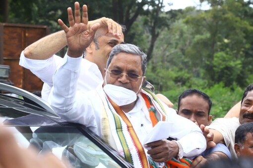 According to sources, Kolar is a safe bet for Siddaramaiah as it will consolidate AHINDA votes in his favour, and Vokkaliga leaders of the party from the region have also pledged support to him. (File image/Twitter)