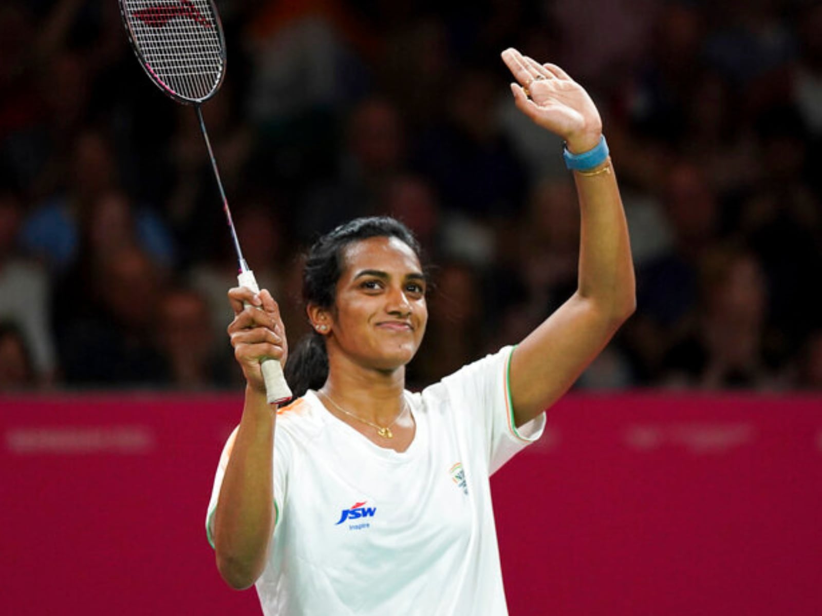 PV Sindhu Withdraws from Badminton World Championships Due to 'Stress  Fracture' - News18