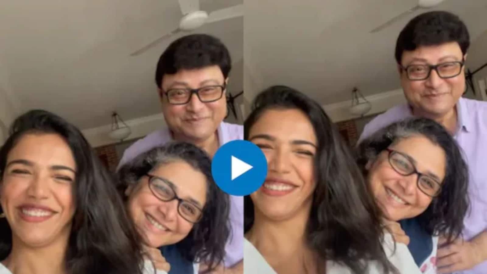 सचिन और सुप्रिया पिलगांवकर के जन्मदिन समारोह के अंदर