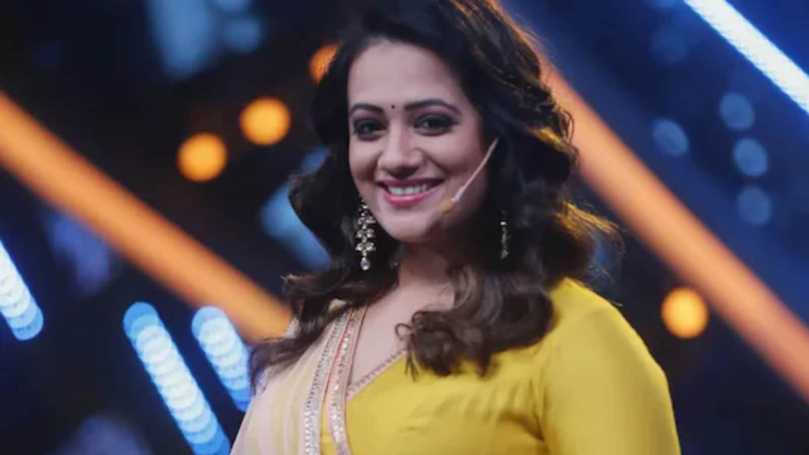 Spruha Joshi Shares Uplifting Video From Her Work Out Session; Fans in Awe  - News18