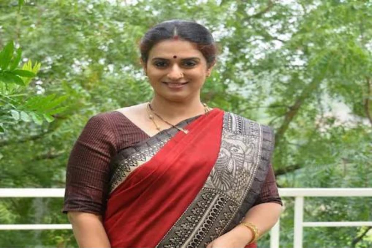 Despite Rama Rao On Dutys Failure, Pavithra Lokesh Gets a Raise