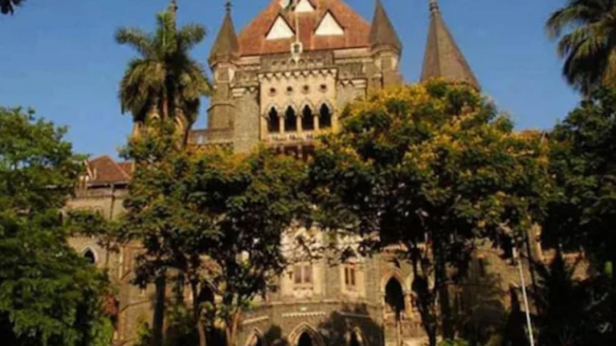 Bombay HC Refuses to Quash Tribunal's Order Revoking Suspension of Senior Policeman