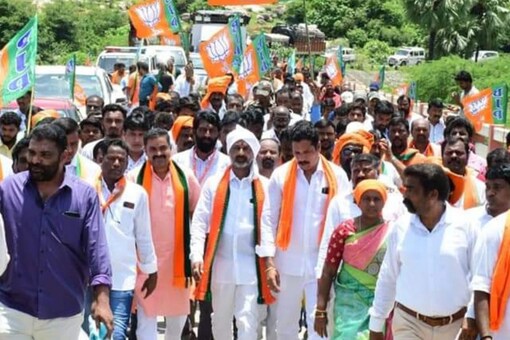 Telangana BJP Chief Bandi Sanjay Completes 1,000 km Year After Starting  Three-phase 'Padayatra'