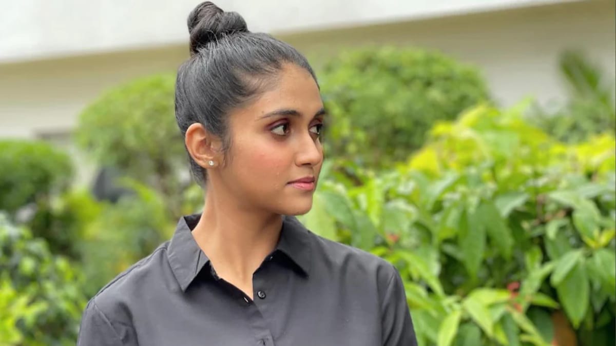 Rinku Rajguru Exudes Royalty in Latest Ethnic Wear Pictures - News18