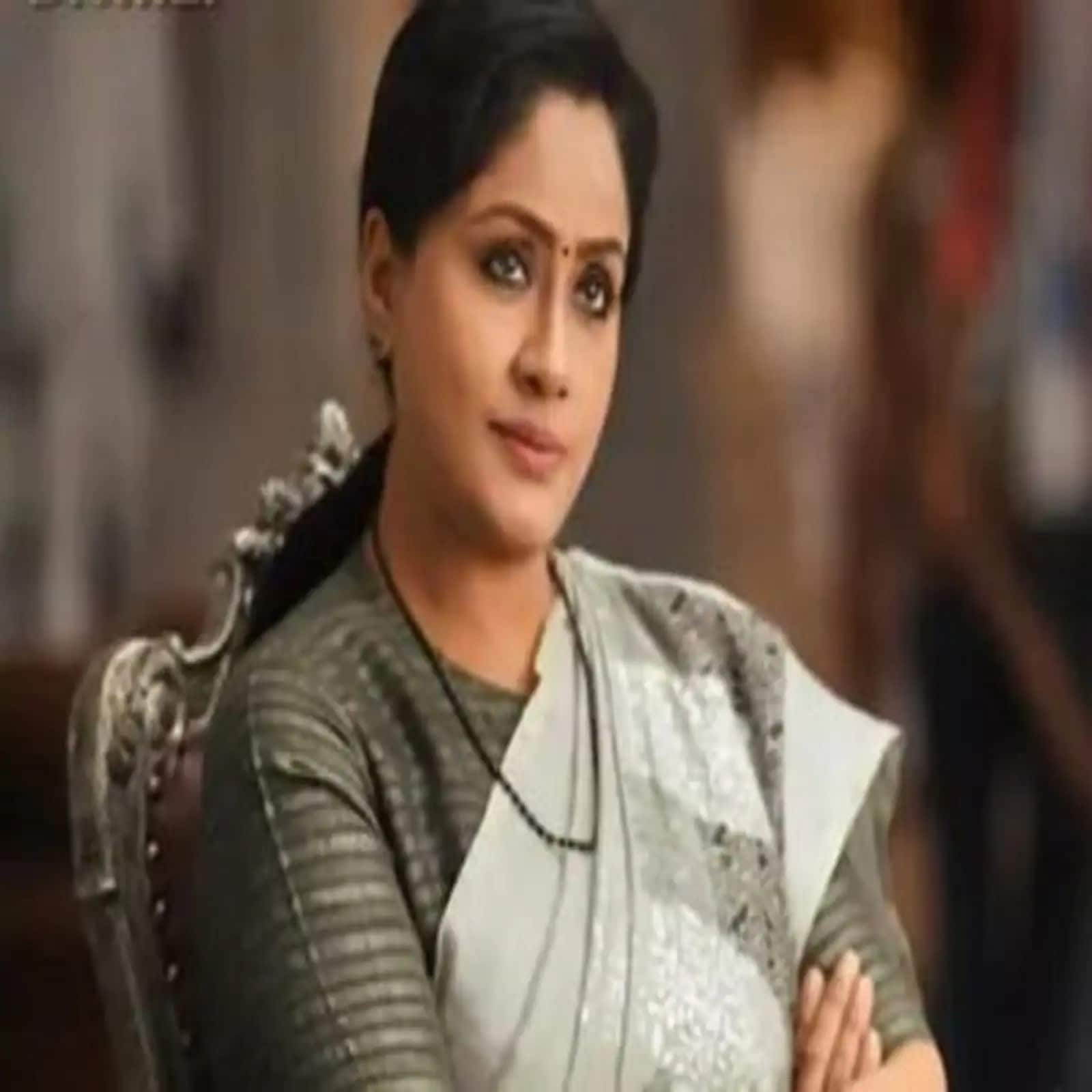 1600px x 1600px - Veteran Tollywood Actress Vijayashanthi Lashes Out at Aamir Khan - News18