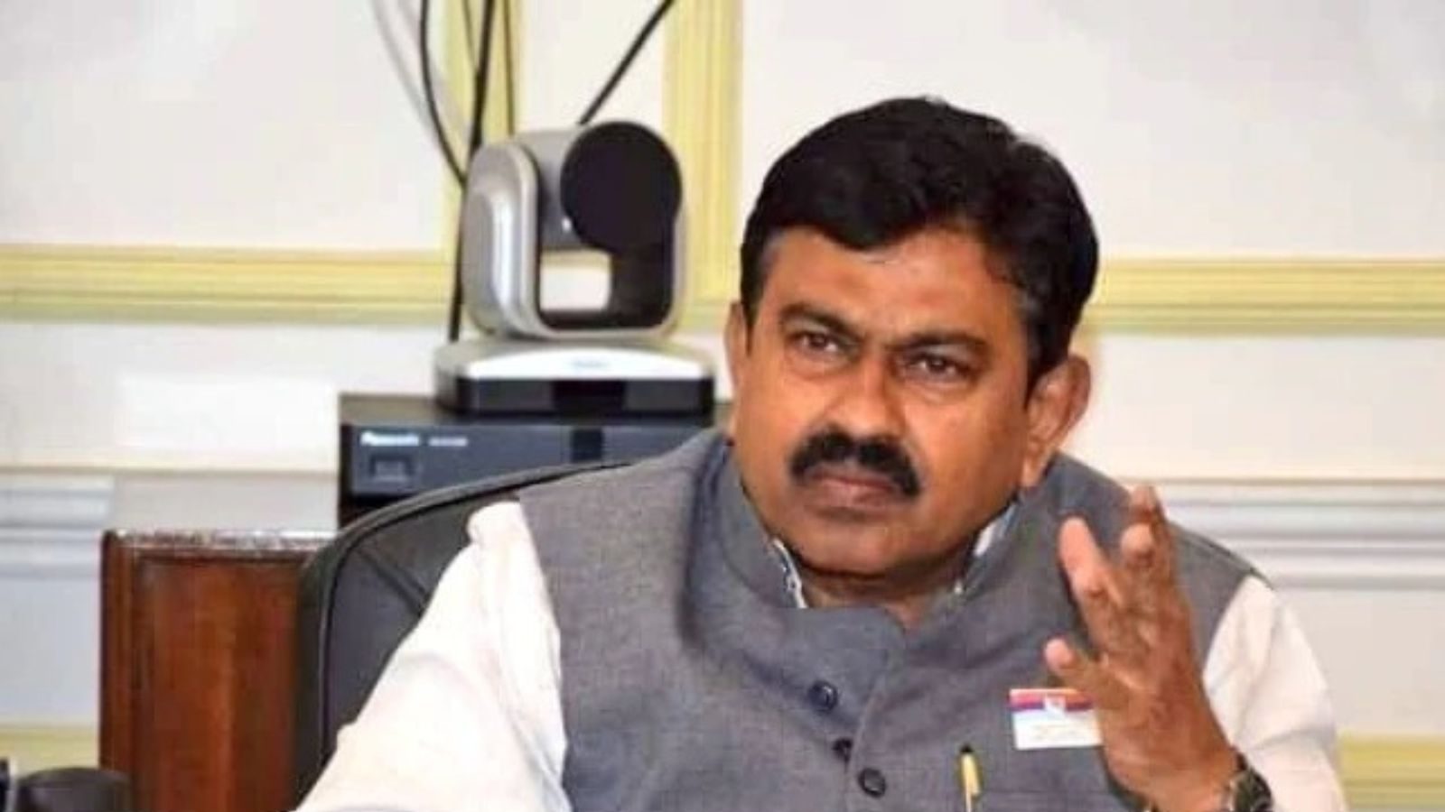 कोंकण शिवसेना में बीजेपी कार्यकर्ताओं से मिले ट्रेड यूनियन मिनिस्टर अजय मिश्रा कोंकण शिवसेना में बीजेपी कार्यकर्ताओं से मिले ट्रेड यूनियन मिनिस्टर अजय मिश्रा