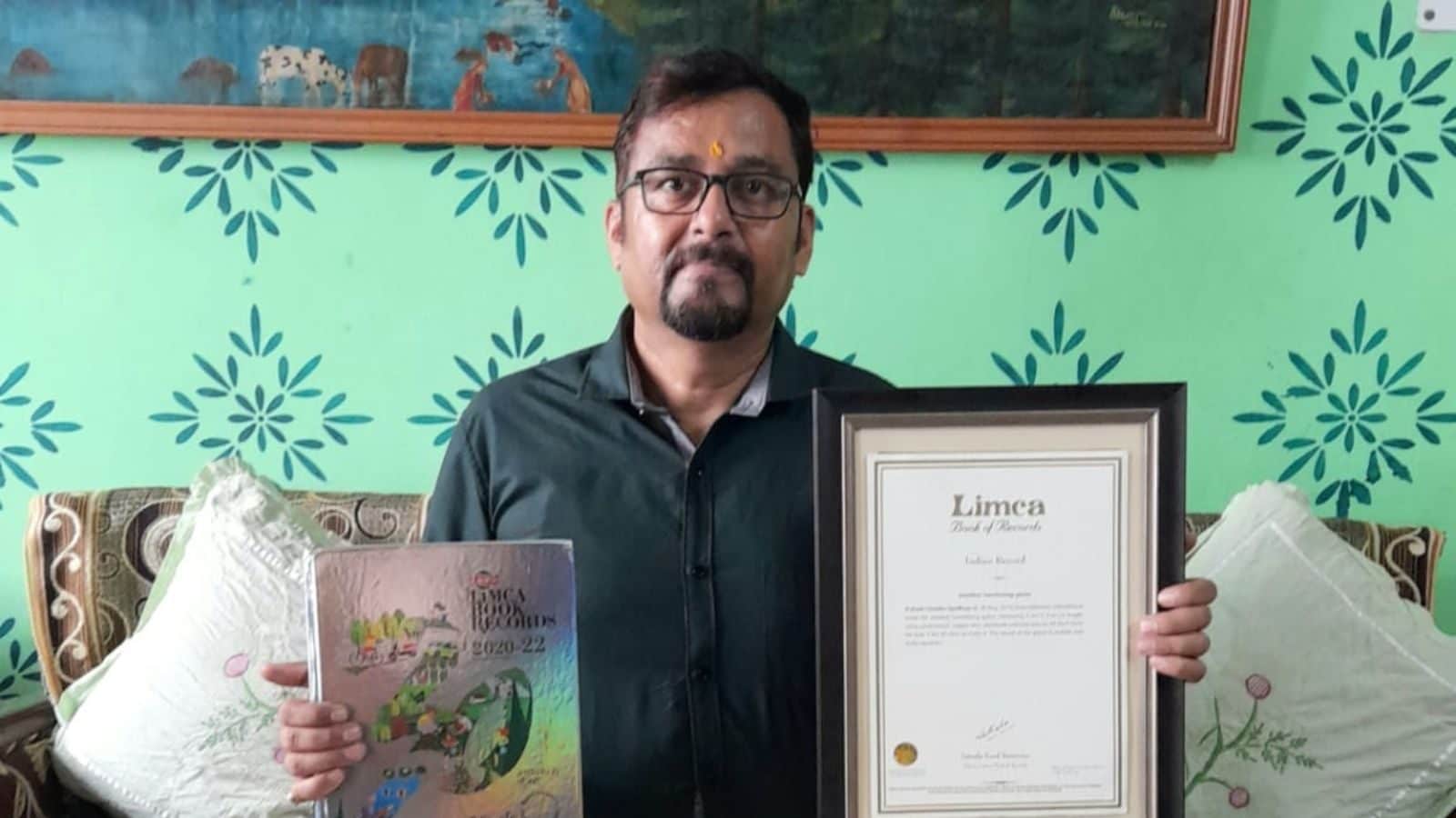 Uttarakhand Artist Creates World s Smallest Guitar And It Can Make uttarakhand-artist-creates-world-s-smallest-guitar-and-it-can-make