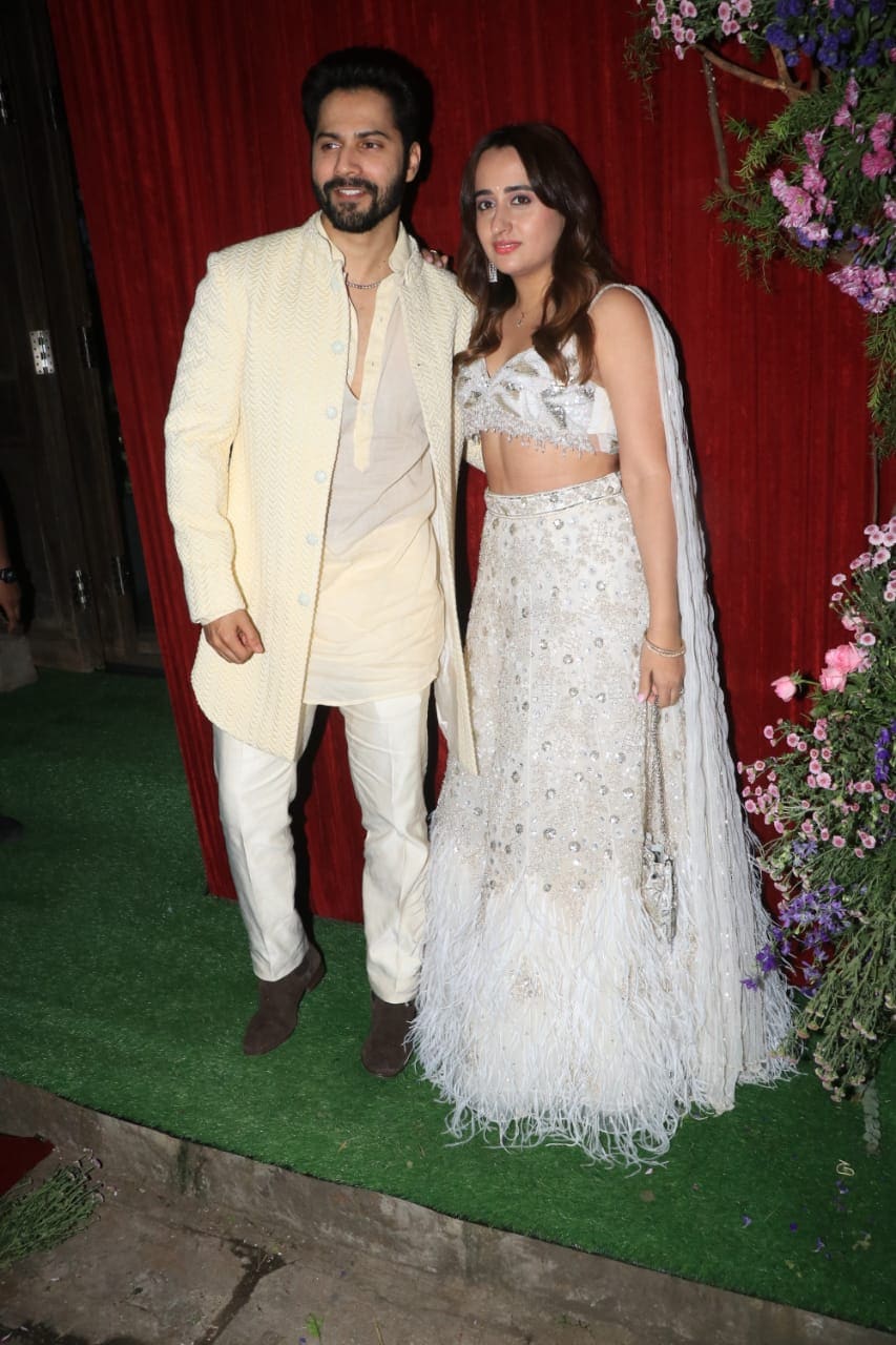 Varun Dhwan and his wife Natasha Dalal were spotted twinning in white. (Photo: Viral Bhayani) 