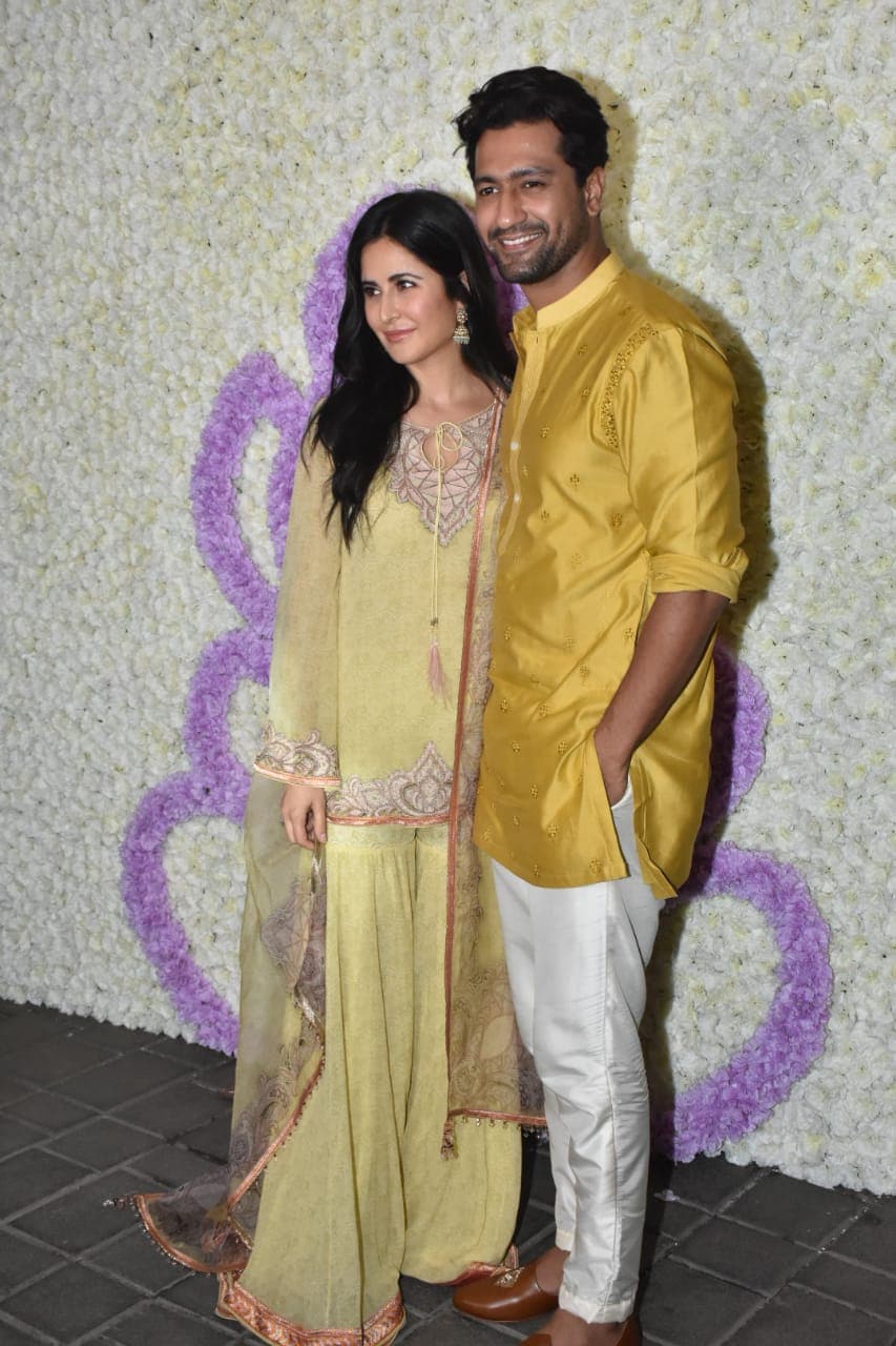 Vicky Kaushal and Katrina Kaif look adorable as they twin in yellow for Ganesh Chaturthi (Photo: Viral Bhayani) 