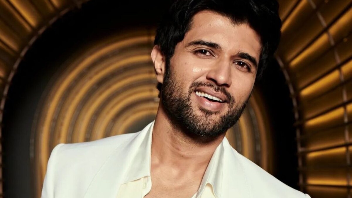 Vijay Devarakonda Narrates How He Became a Star In Nepotistic Telugu Industry: 'It Was Really Hard'