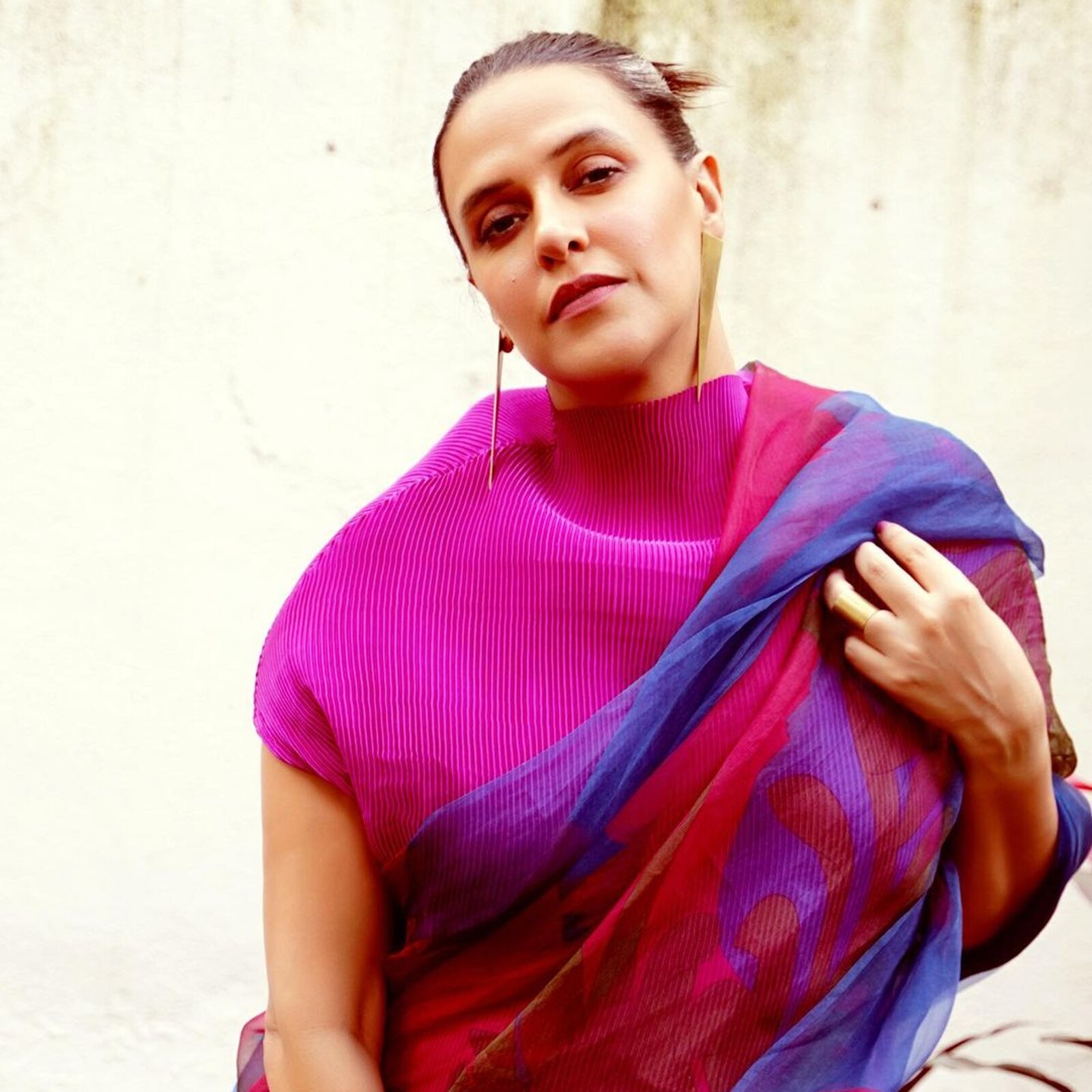 Neha Dhupia Gives a Twist to Her Saree and We Are Impressed