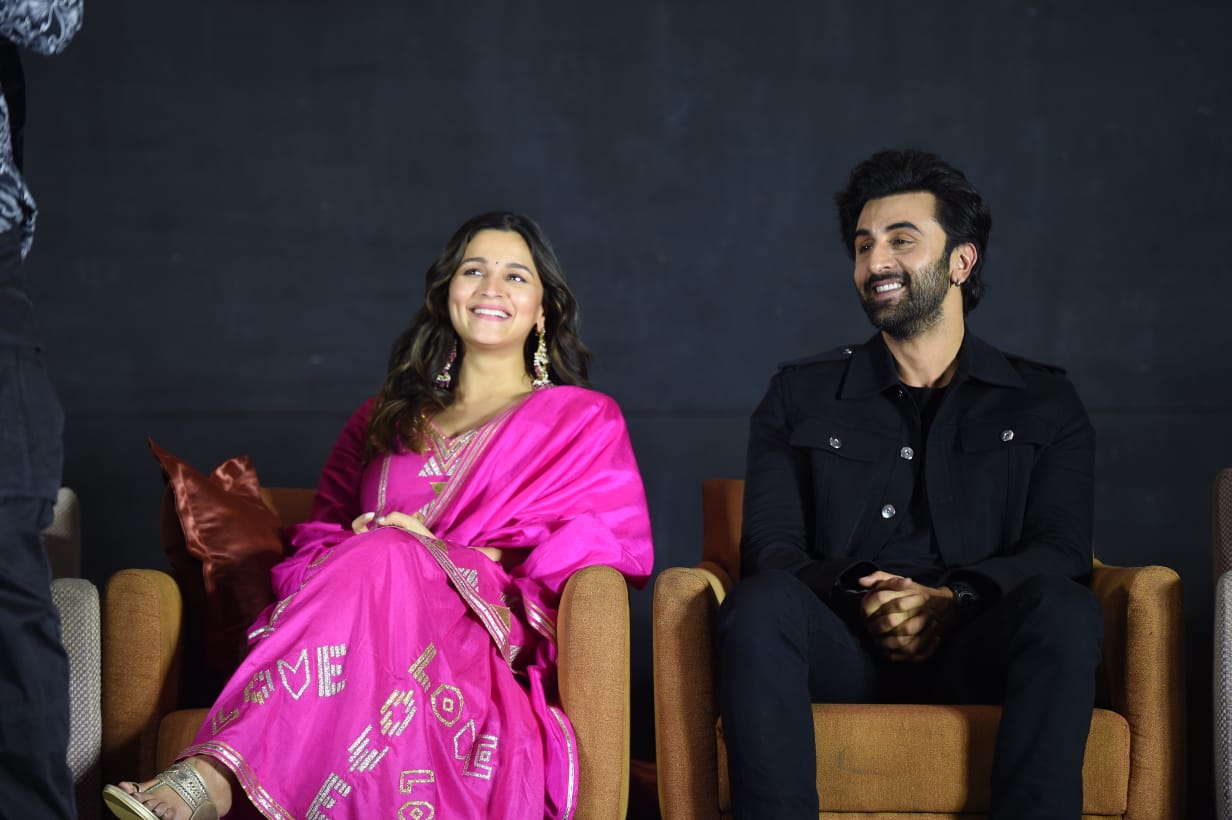 Parents-to-be Alia Bhatt and Ranbir Kapoor are all smiles.