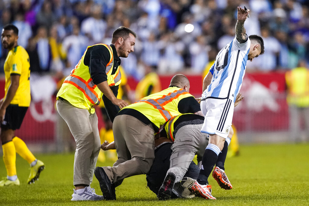 Fans Accost Lionel Messi, Heartbreak for Cristiano Ronaldo and Banana