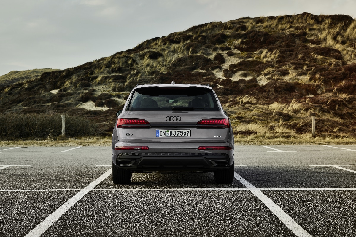 audi-q7-in-pics-see-design-features-interior-and-more-in-detail-news18