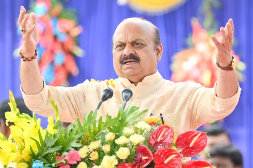 Janaadhikaara Sangharsha Parishath (JSP), an anti-corruption NGO, has sought a criminal case be filed against the Karnataka chief minister and his media coordinator under the Prevention of Corruption Act. (File pic: Twitter/@BSBommai)