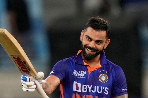 May Be a New Beginning' - Cricket Fraternity Hails Virat Kohli For Scoring  Maiden T20I Century