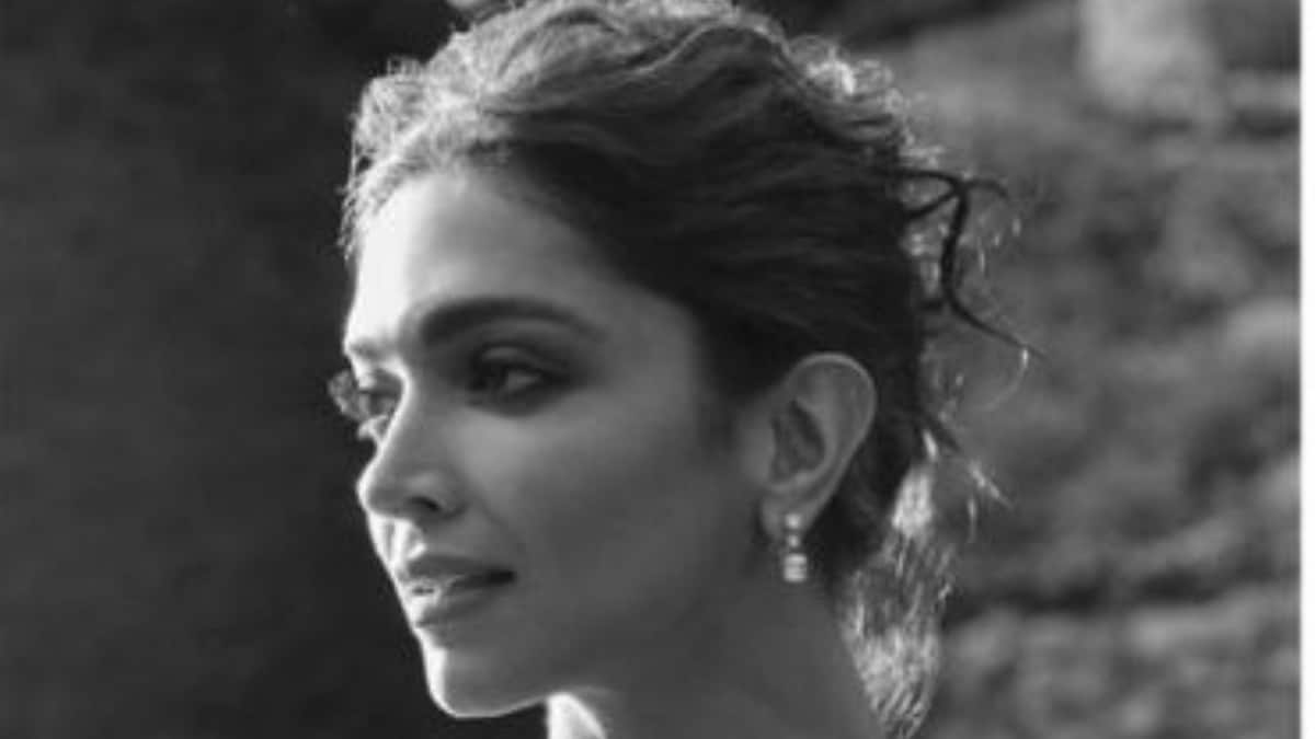 Deepika Padukone Admitted to Hospital Last Night After Complaining of Uneasiness: Report