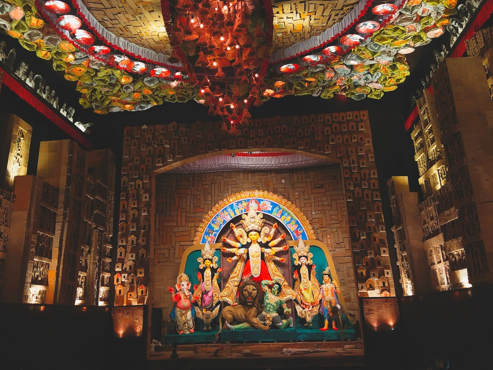 Vow to Build Better Lives for The 'Dreammakers': Construction Workers The  Theme of Kolkata Durga Puja Pandal