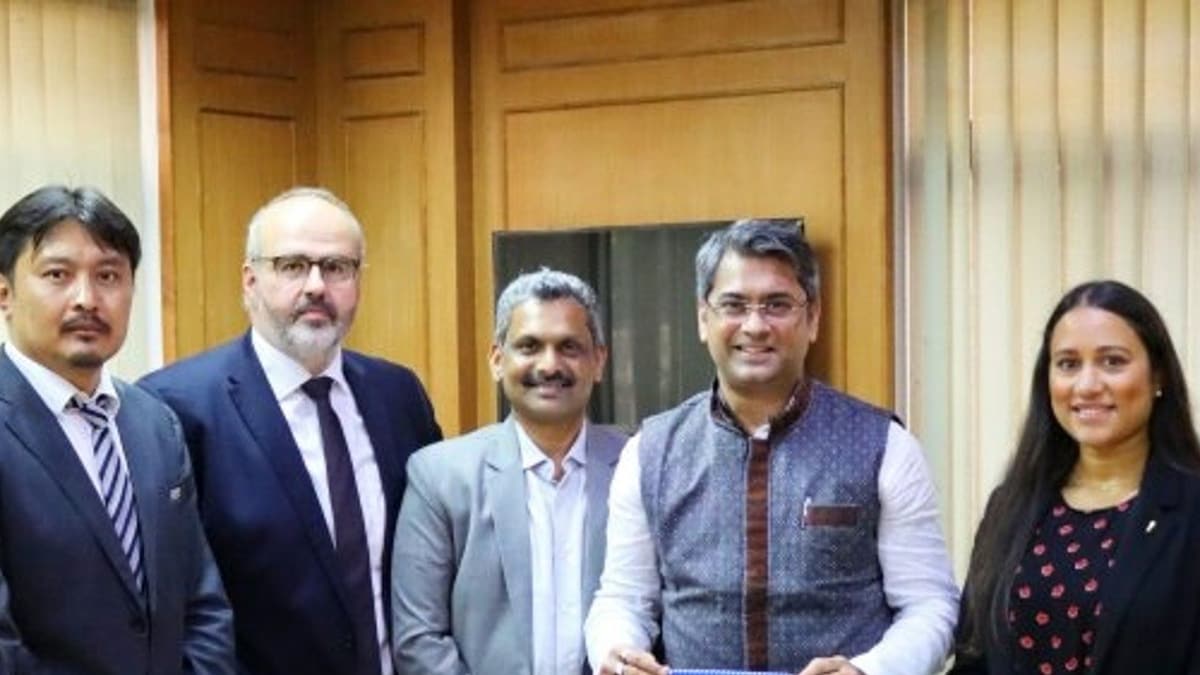 FIFA-AFC Delegation Meets With SAI, AIFF, State Associations