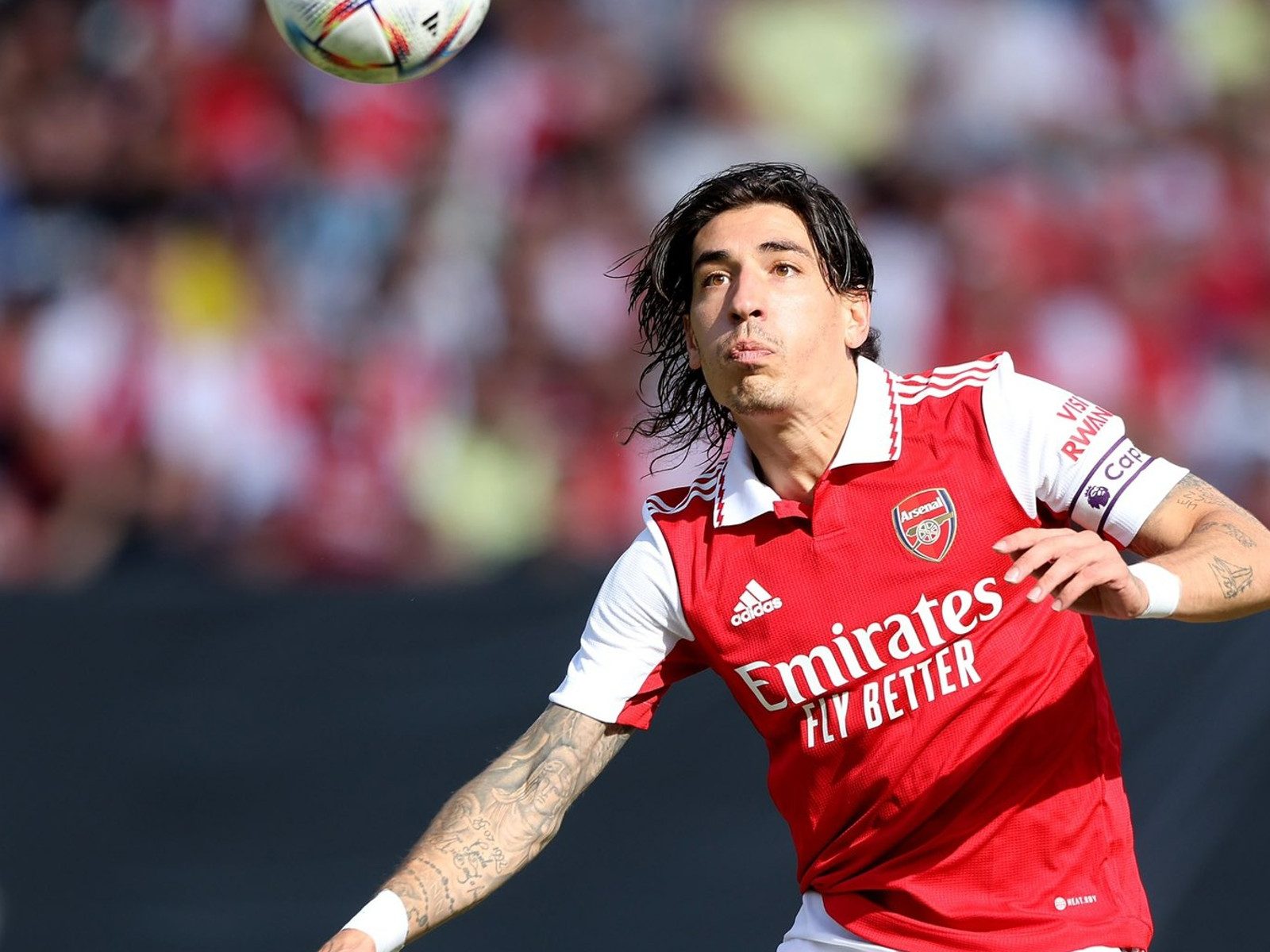 Footballer Hector Bellerin at the photocall of the XXI edition of the  News Photo - Getty Images
