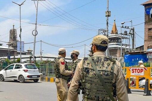 Cops in Jammu and Kashmir's Budgam district have been hailed for their swift action to find minor girl who was abducted. (File Photo) 