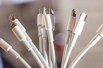 Apple is replacing the iPhone's Lightning port with USB-C: What buyers need  to know