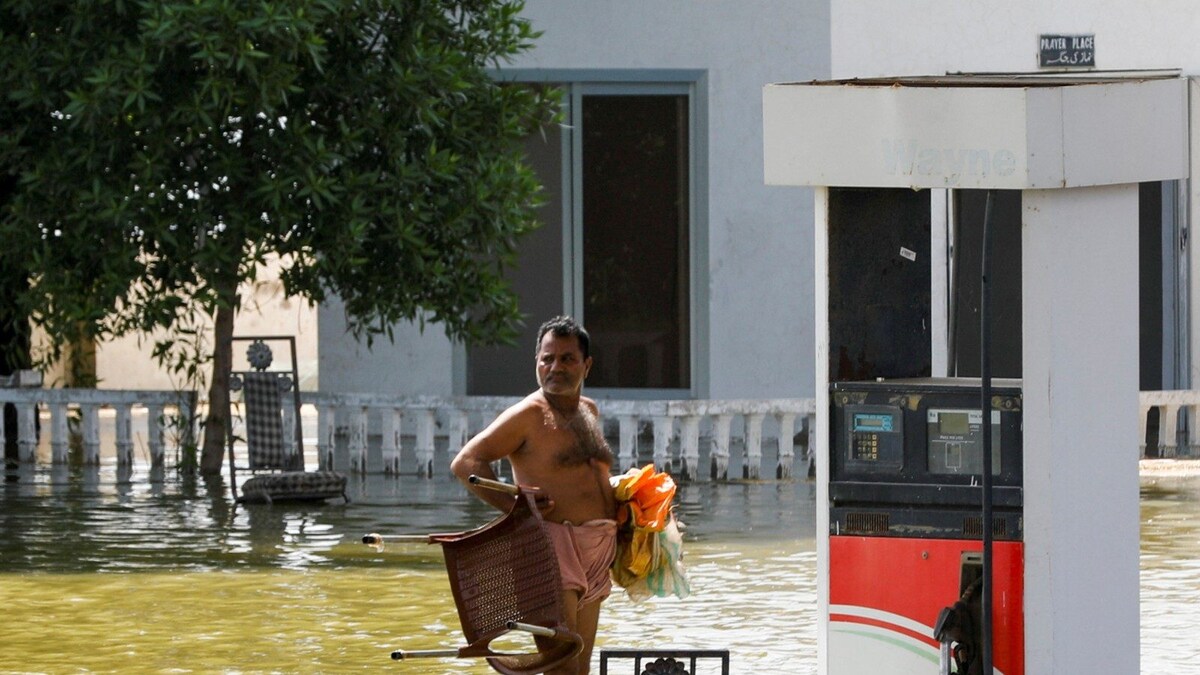 Nearly 1,300 Dead Since June in Pakistan’s 'Monster Monsoon', One-third of Country Still Under Water; 33 Million Displaced