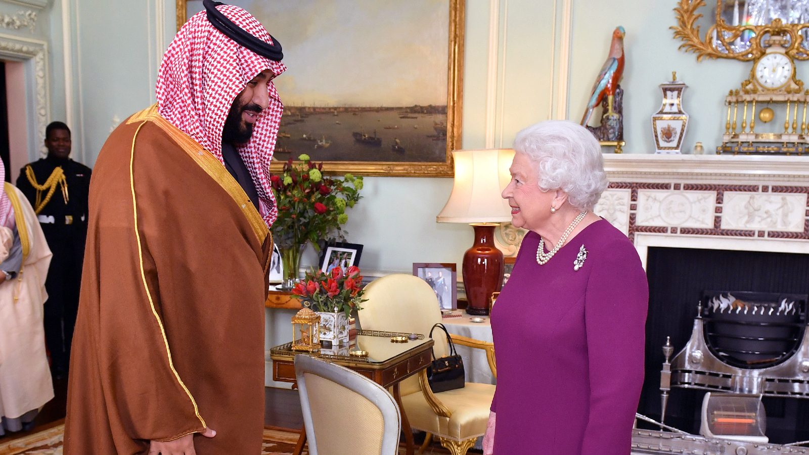 Saudi Prince Mohammed Bin Salman to Travel to London to Deliver Condolences on Queen’s Death