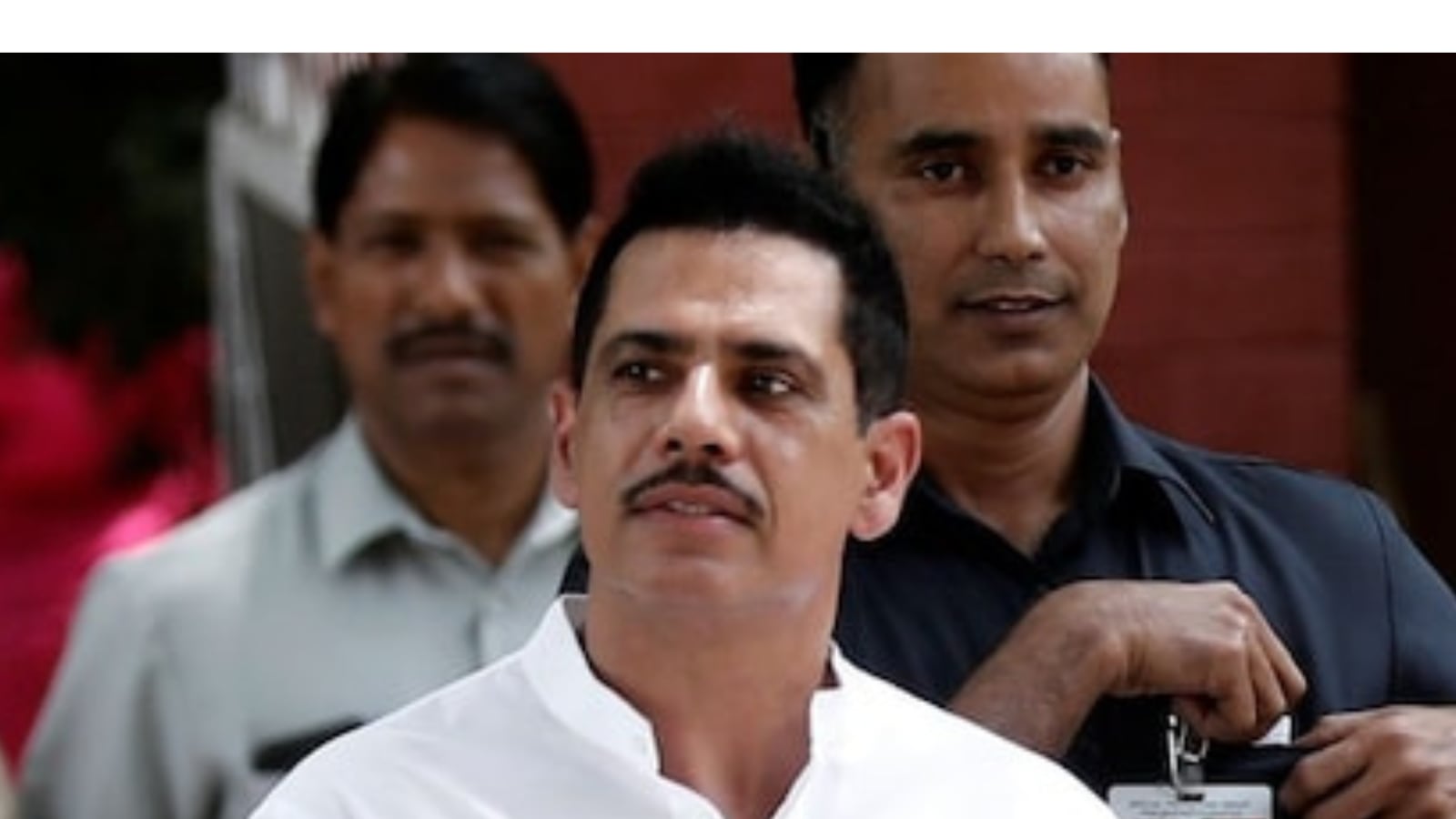 रॉबर्ट वाड्रा मामला: राजस्थान हाईकोर्ट ने हिरासत में पूछताछ पर रोक लगाने से इनकार किया, गिरफ्तारी से अंतरिम संरक्षण की अनुमति दी