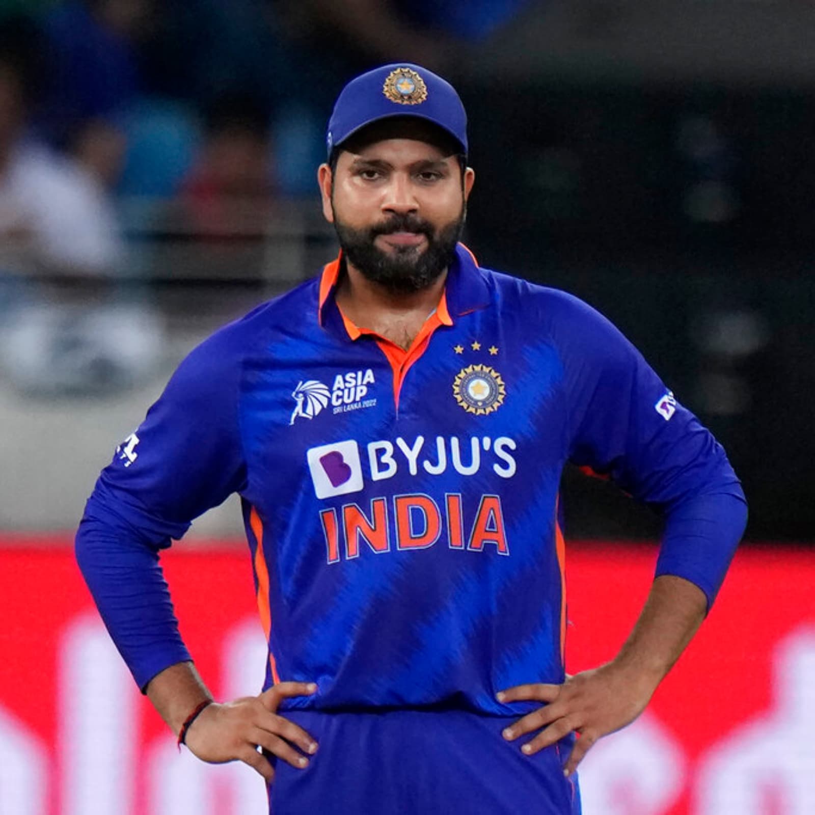 Too Much Cr**: Rohit Sharma's Brutal Response to a Query After India's  Defeat to Sri Lanka