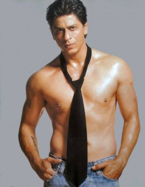 Shah Rukh Khan Breaks The Internet With Shirtless Photo Check Out The Pathaan Stars Abs 