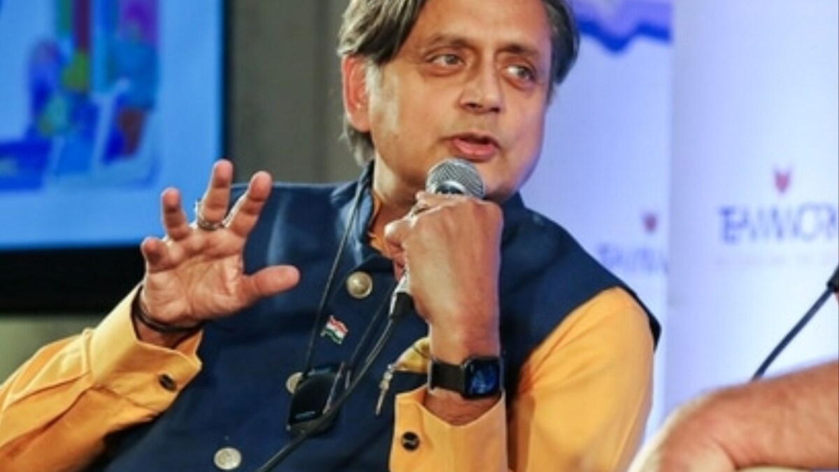 Palace Intrigue Chatter in Cong Game of Thrones: Is Team Tharoor under Pressure to Withdraw?