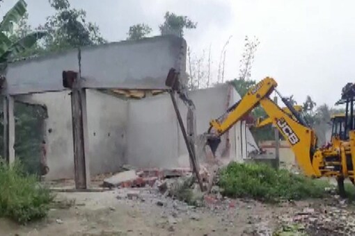 The anti-encroachment drive being carried out by authorities (Image: ANI)