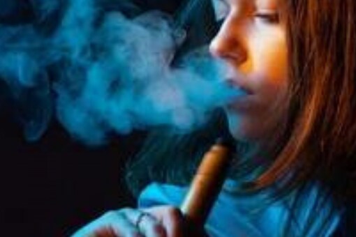 Researchers found that having friends who smoke and having less parental monitoring were both major factors in teenage use of e-cigarettes. (Image: Shutterstock)