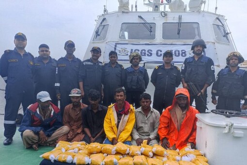 40 kg heroin worth Rs 200 crore was seized from a Pakistani fishing boat by the Gujarat Anti Terrorism Squad and Indian Coast Guard. (ANI)