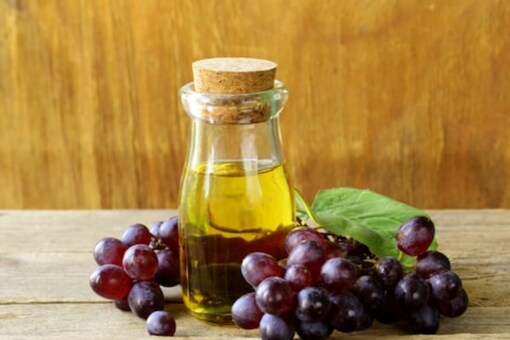 How Grape Seed Oil Benefits Your Hair, Skin and Metabolism