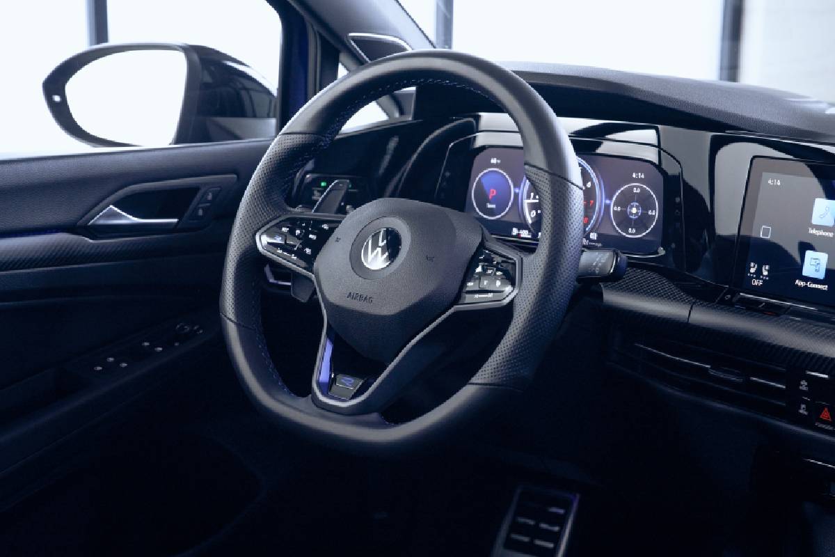 Volkswagen Golf R 20th Anniversary Edition in Pics: See Design ...