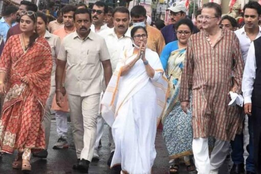 CM Mamata Banerjee had organised a rally in Kolkata last week to thank UNESCO for giving the cultural heritage tag to Durga Puja. (Photo: News18)
 
