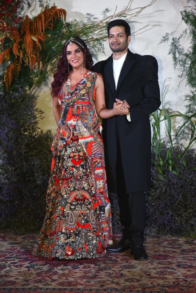 Newlywed Ali Fazal and Richa Chadha at their Mumbai reception. (Pic: Viral Bhayani)