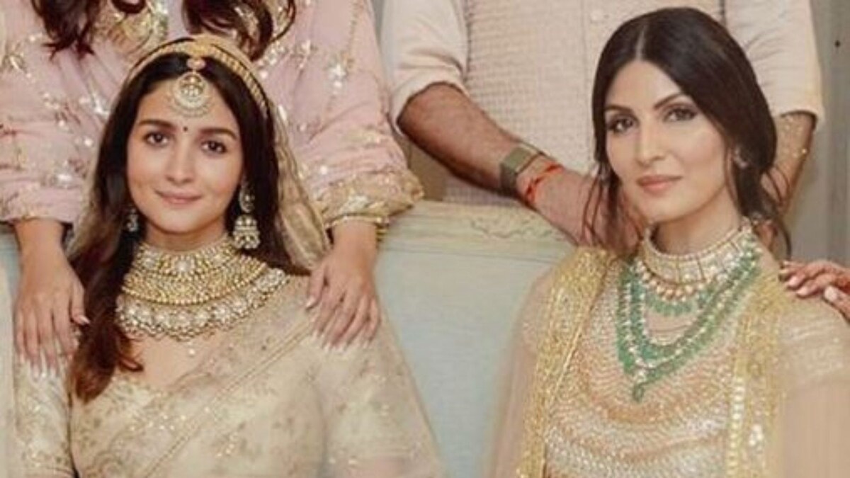 On Karwa Chauth, Neetu Kapoor Showers Blessings on Her 'Jaans' Riddhima Kapoor and Alia Bhatt