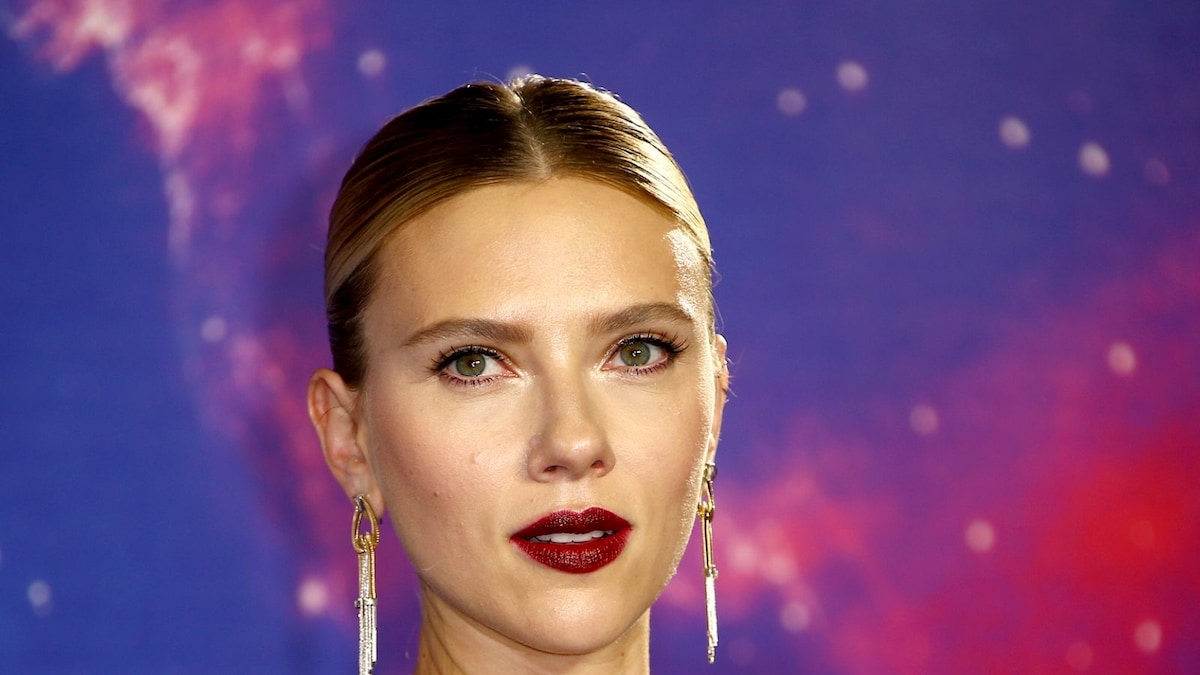 Scarlett Johansson says she felt being 'hypersexualized' at a young age  threatened her career - Good Morning America