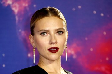 Top 30 Scarlett Johansson Sexy Photos - Men's Journal