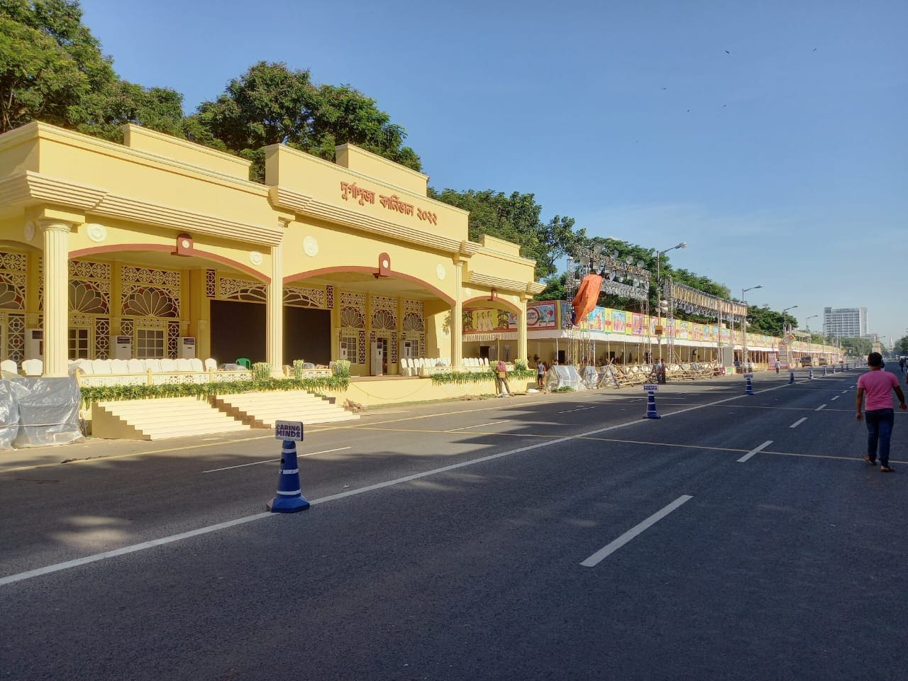 The Covid-19 pandemic had brought the carnival to a halt for two years but this time, with UNESCO recognising Durga Puja, the celebrations are bound to be on a massive scale. (Kamalika Sengupta/News18)