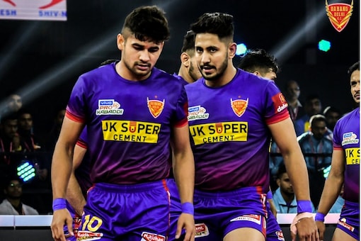 PKL 9: Dabang Delhi Snatch Close Victory From UP Yoddhas(Twitter/@DabangDelhiKC)