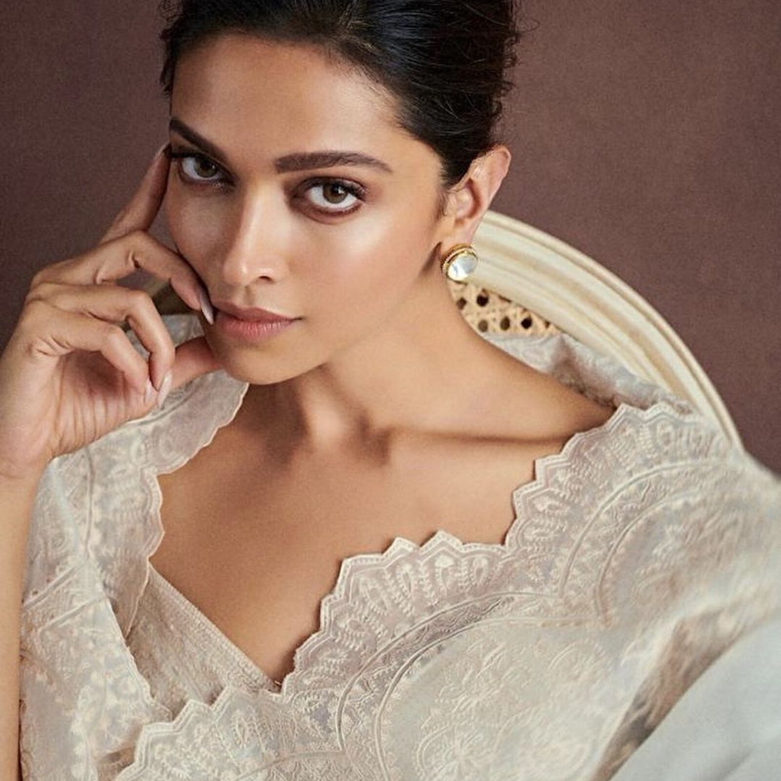 1600px x 1600px - Deepika Padukone Recalls Hollywood Star Was Impressed With Her English;  Says US Visits Would 'Upset' Her